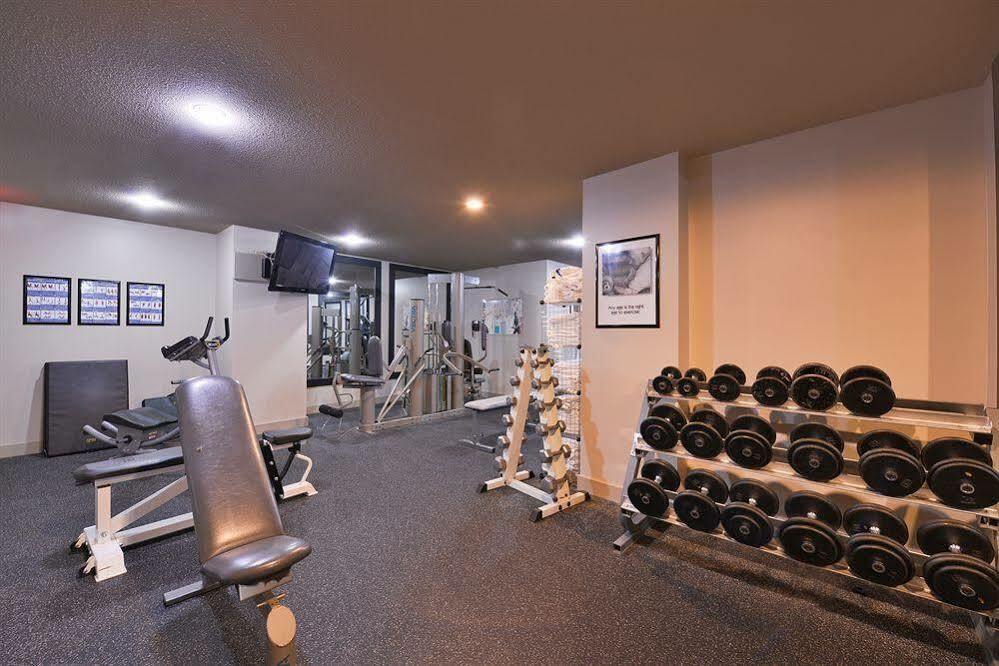 Prestige Vernon Hotel Esterno foto